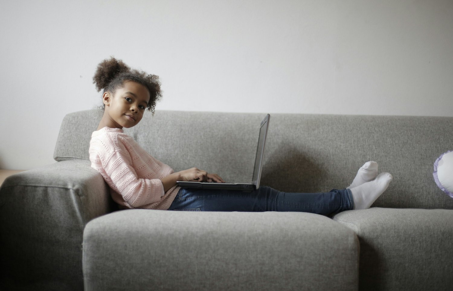 The Worst Mistakes Parents Can Make When It Comes To Screen Time — Every Movie Has a Lesson